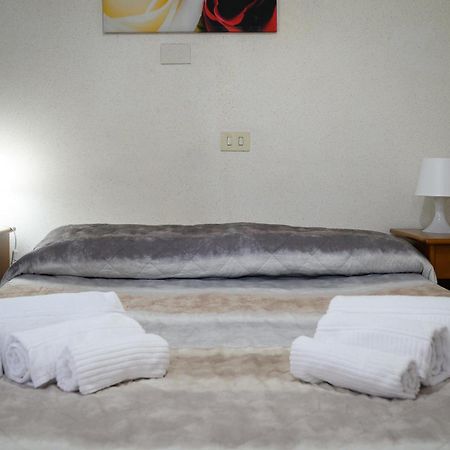 רומא Hotel Casa Tra Noi מראה חיצוני תמונה