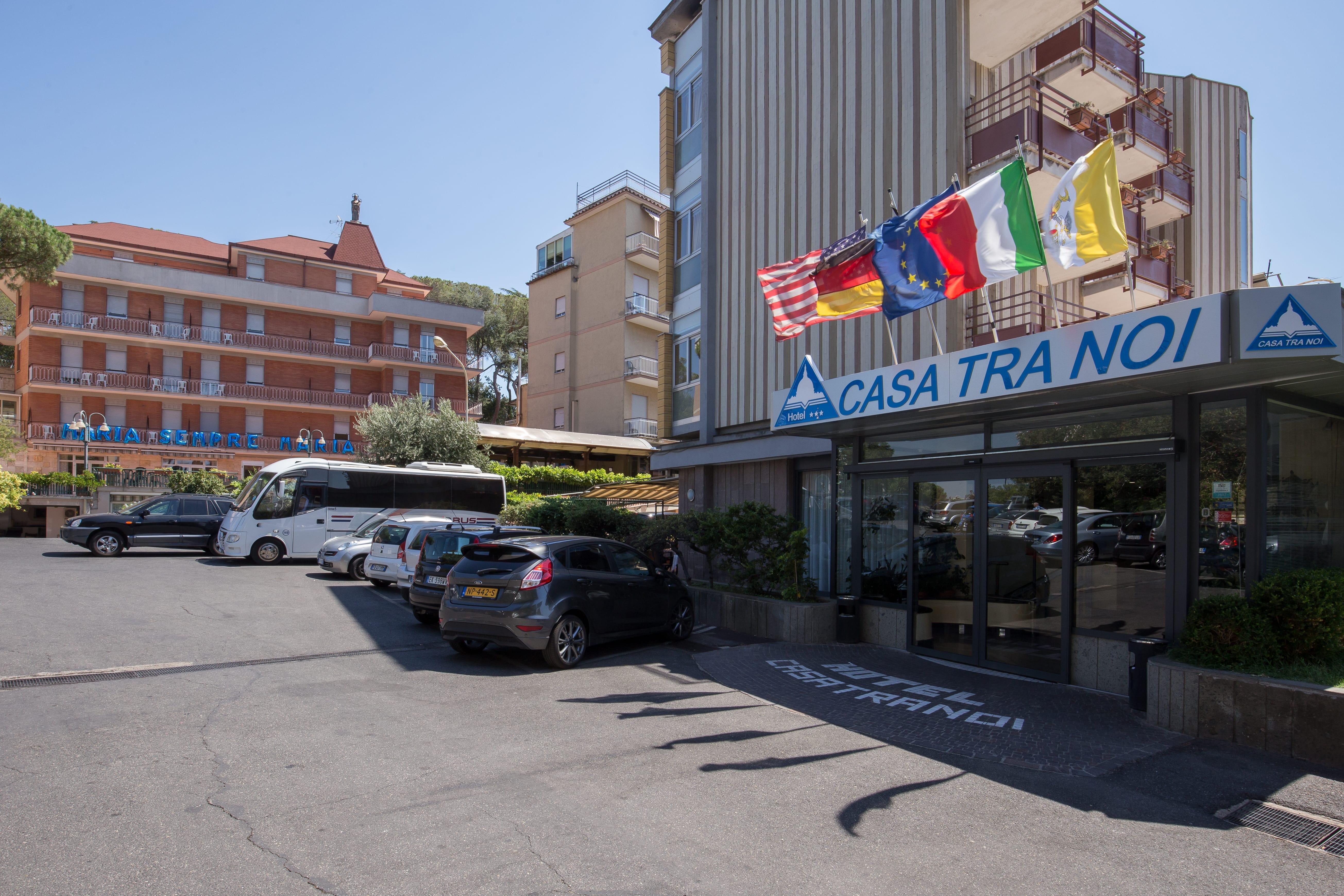 רומא Hotel Casa Tra Noi מראה חיצוני תמונה