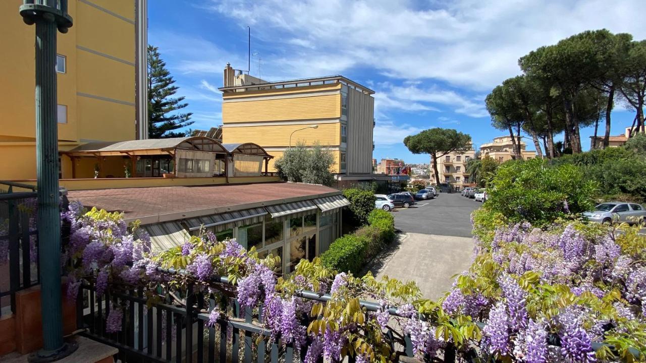 רומא Hotel Casa Tra Noi מראה חיצוני תמונה