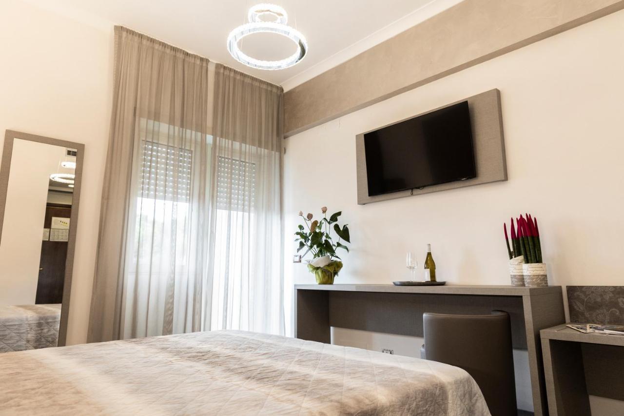 רומא Hotel Casa Tra Noi מראה חיצוני תמונה