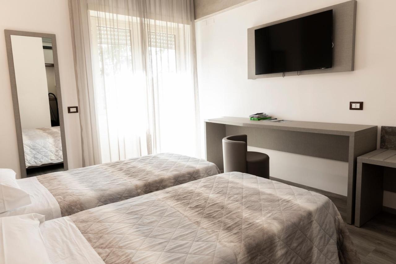 רומא Hotel Casa Tra Noi מראה חיצוני תמונה