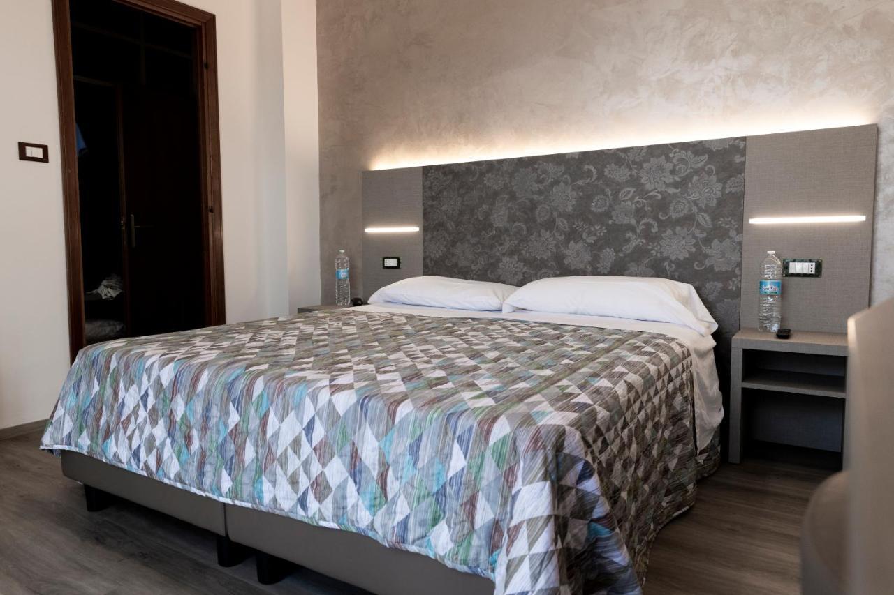 רומא Hotel Casa Tra Noi מראה חיצוני תמונה