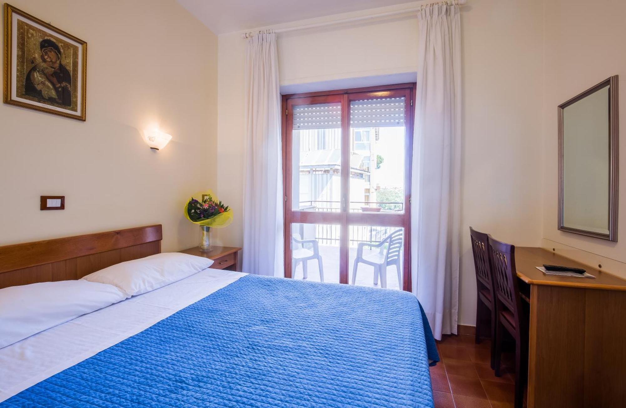 רומא Hotel Casa Tra Noi מראה חיצוני תמונה