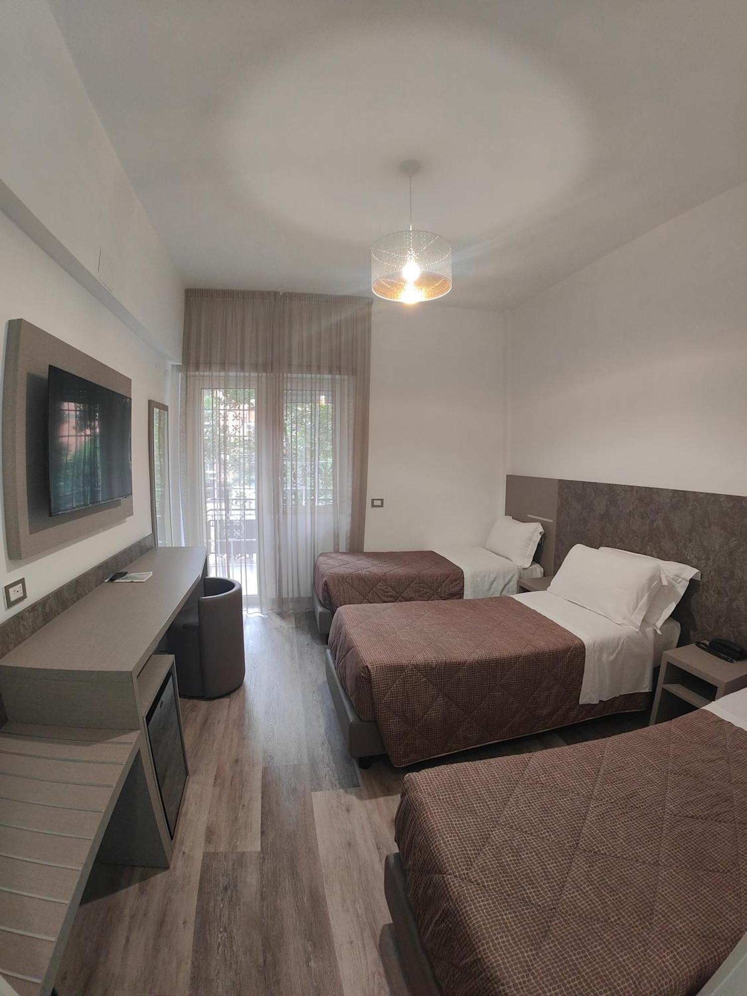 רומא Hotel Casa Tra Noi מראה חיצוני תמונה