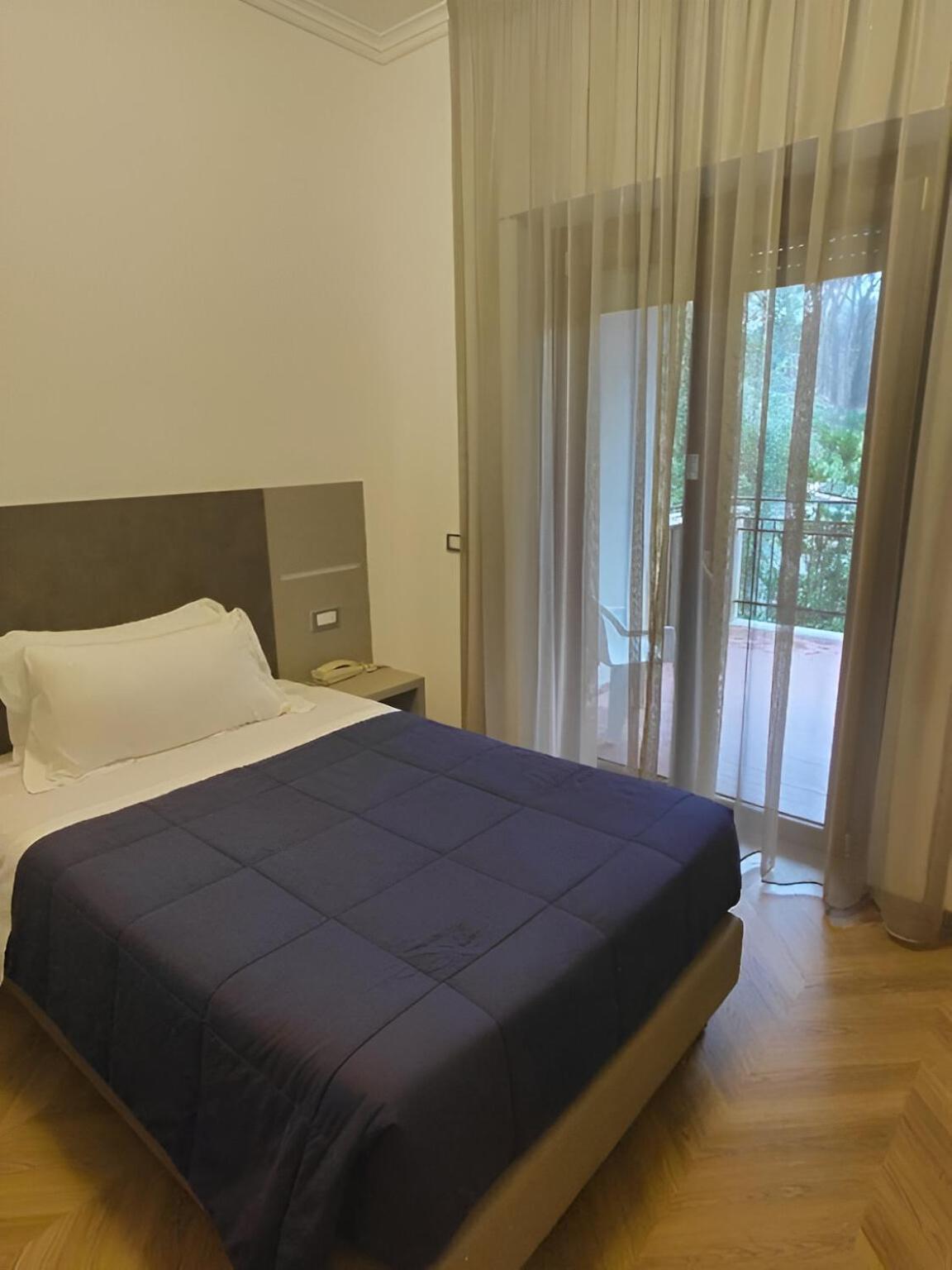 רומא Hotel Casa Tra Noi מראה חיצוני תמונה