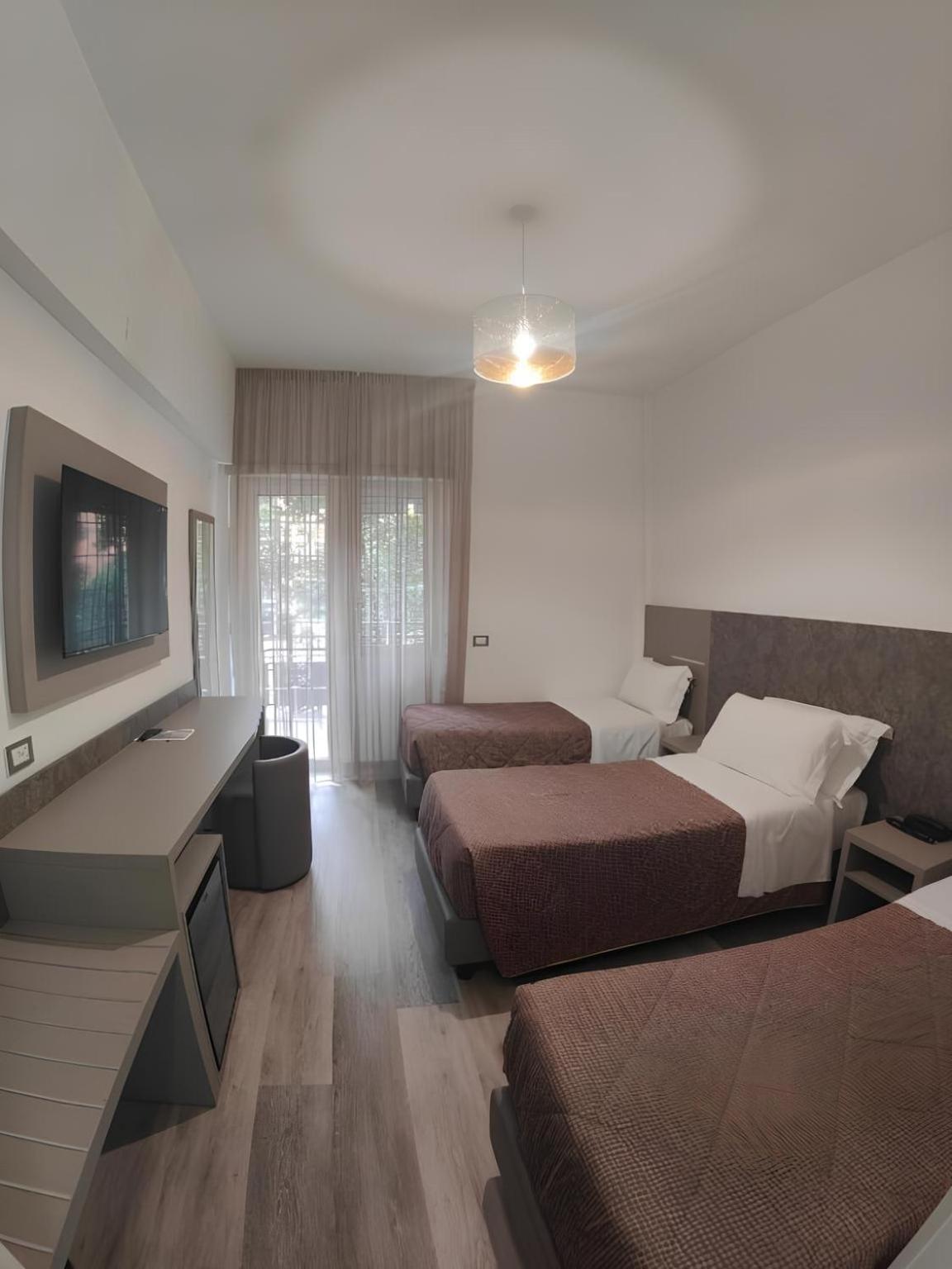 רומא Hotel Casa Tra Noi מראה חיצוני תמונה