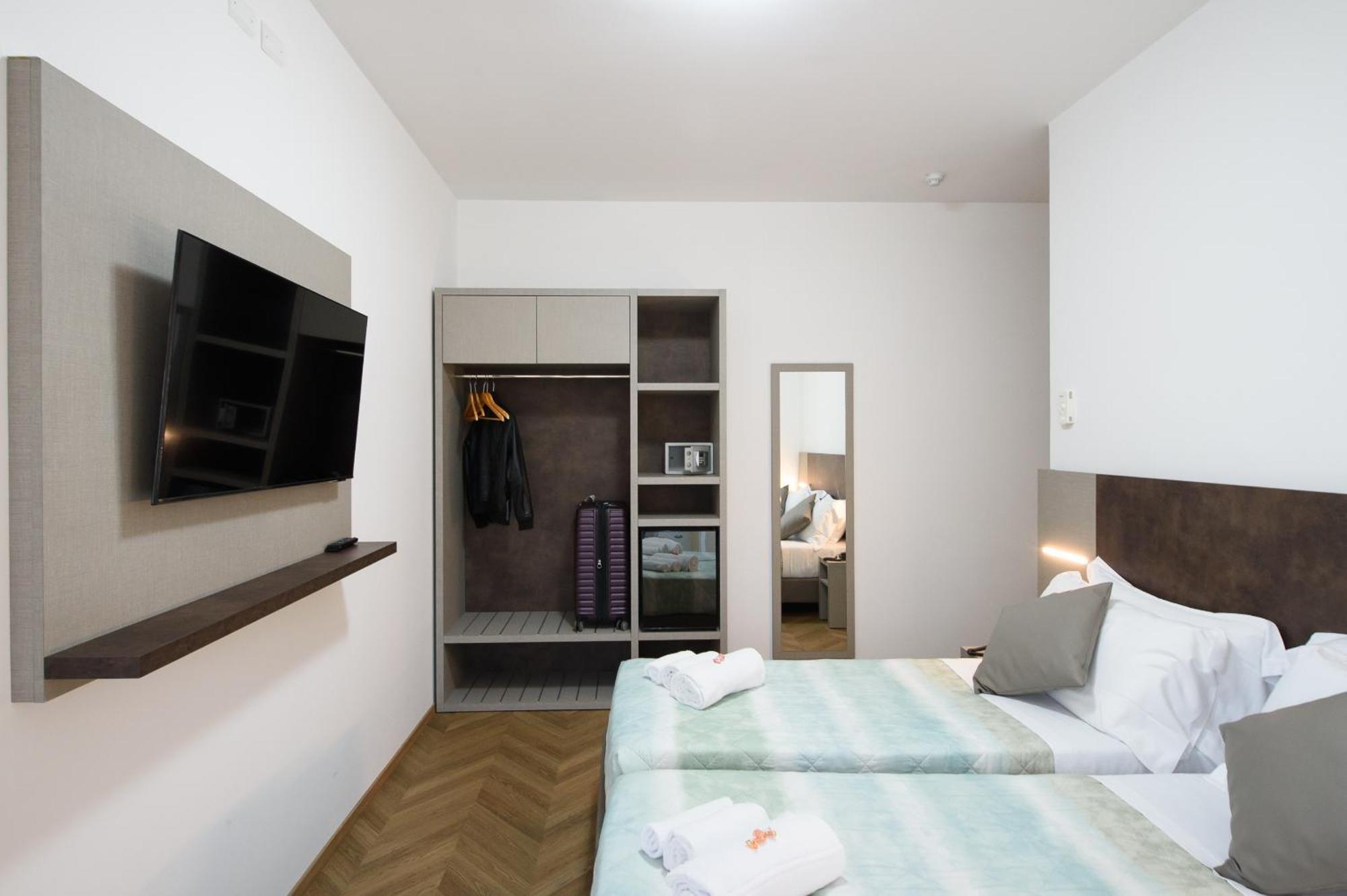 רומא Hotel Casa Tra Noi מראה חיצוני תמונה
