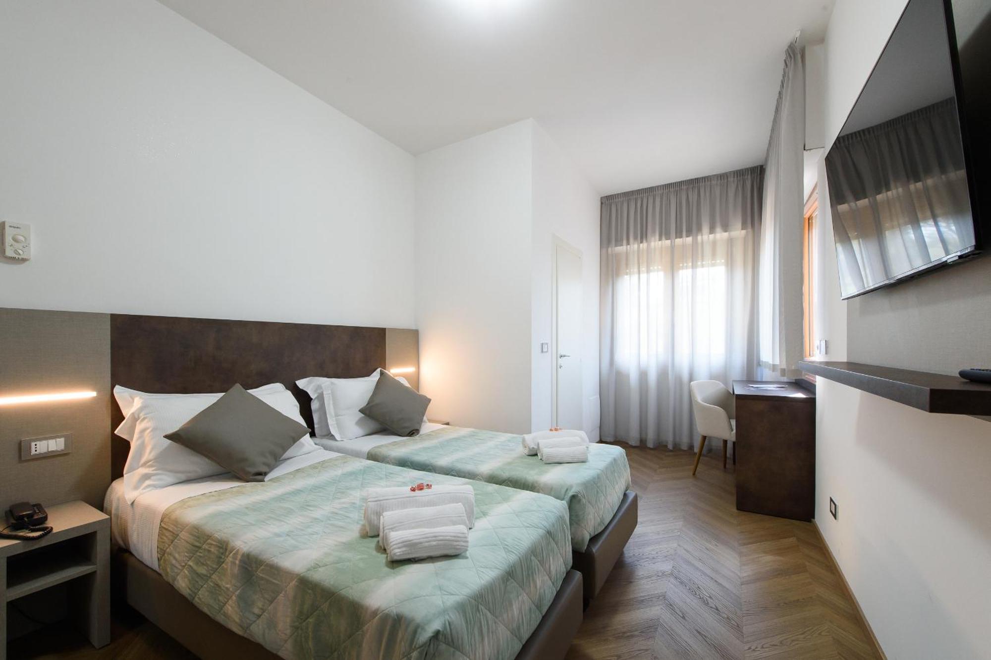 רומא Hotel Casa Tra Noi מראה חיצוני תמונה