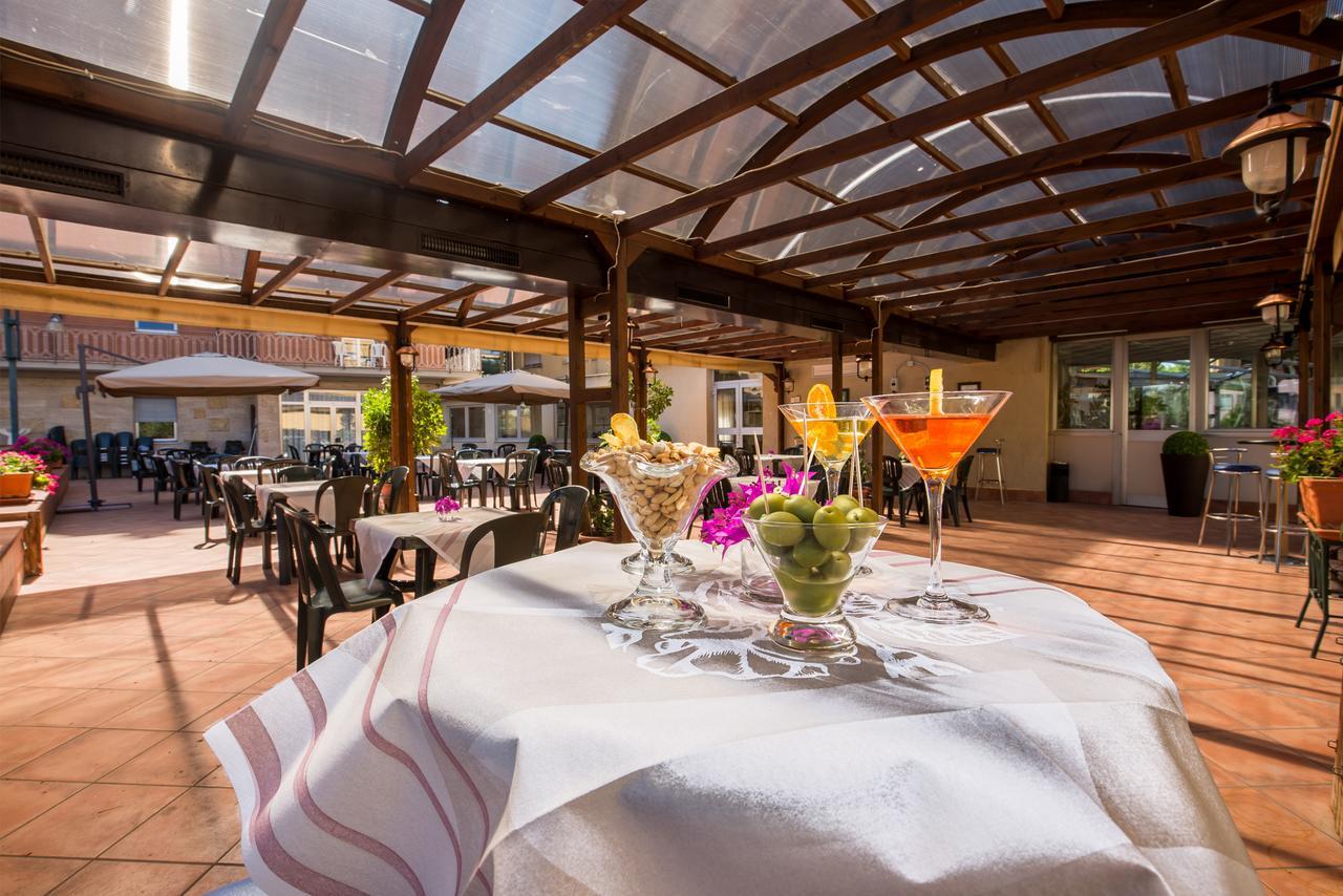 רומא Hotel Casa Tra Noi מראה חיצוני תמונה